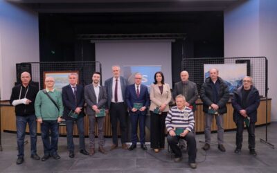 U GKC Užice otvorena izložba „Od vatre i vere“ : omaž radnicima–umetnicima Valjaonice bakra Sevojno